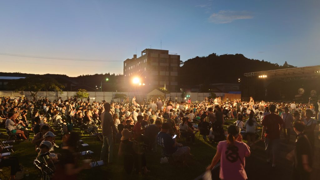 Concert crowd